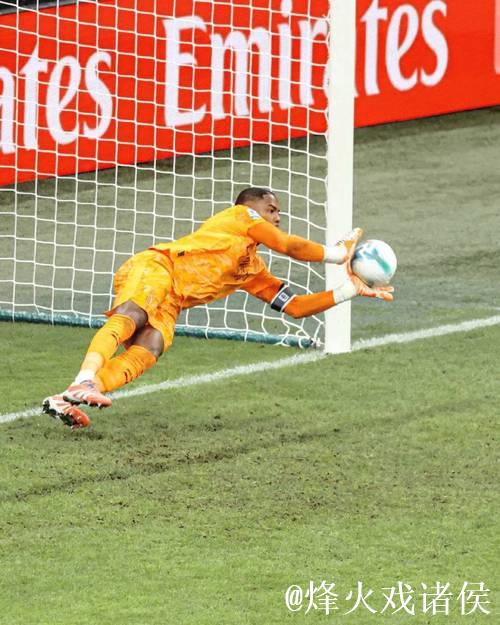 塔雷否认迈尼昂800万年薪传闻，续约事宜仍在商谈中